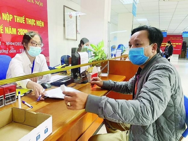 Experts suggest that the minimum taxable income in Vietnam be 15-20 million VND per month, Experts suggest that the minimum taxable income in Vietnam, the minimum taxable income in Vietnam, Raise the family circumtance deduction,