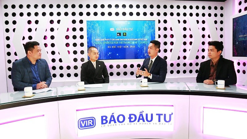 Luật sư Khương thảo luận về dự án Game Blockchain tại Việt Nam tại trụ sở của Báo Đầu Tư